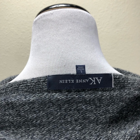 Anne Klein Gray Short Sleeve Belted Sweater - Picture 7 of 8